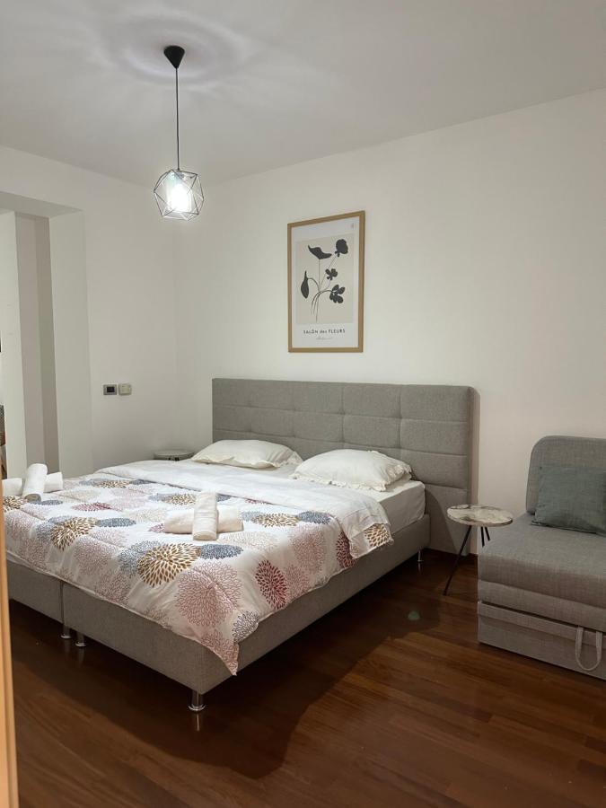 City Center Shkodra B&B ภายนอก รูปภาพ